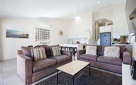 Byron Bay Beachfront Holiday Apartments Penthouse 10